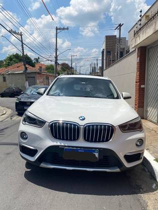 BMW X1 2.0 16V TURBO ACTIVEFLEX SDRIVE20I X-LINE 4P AUTOMÁTICO BMW X1 2.0 16V TURBO ACTIVEFLEX SDRIVE20I X-LINE 4P AUTOMÁTICO